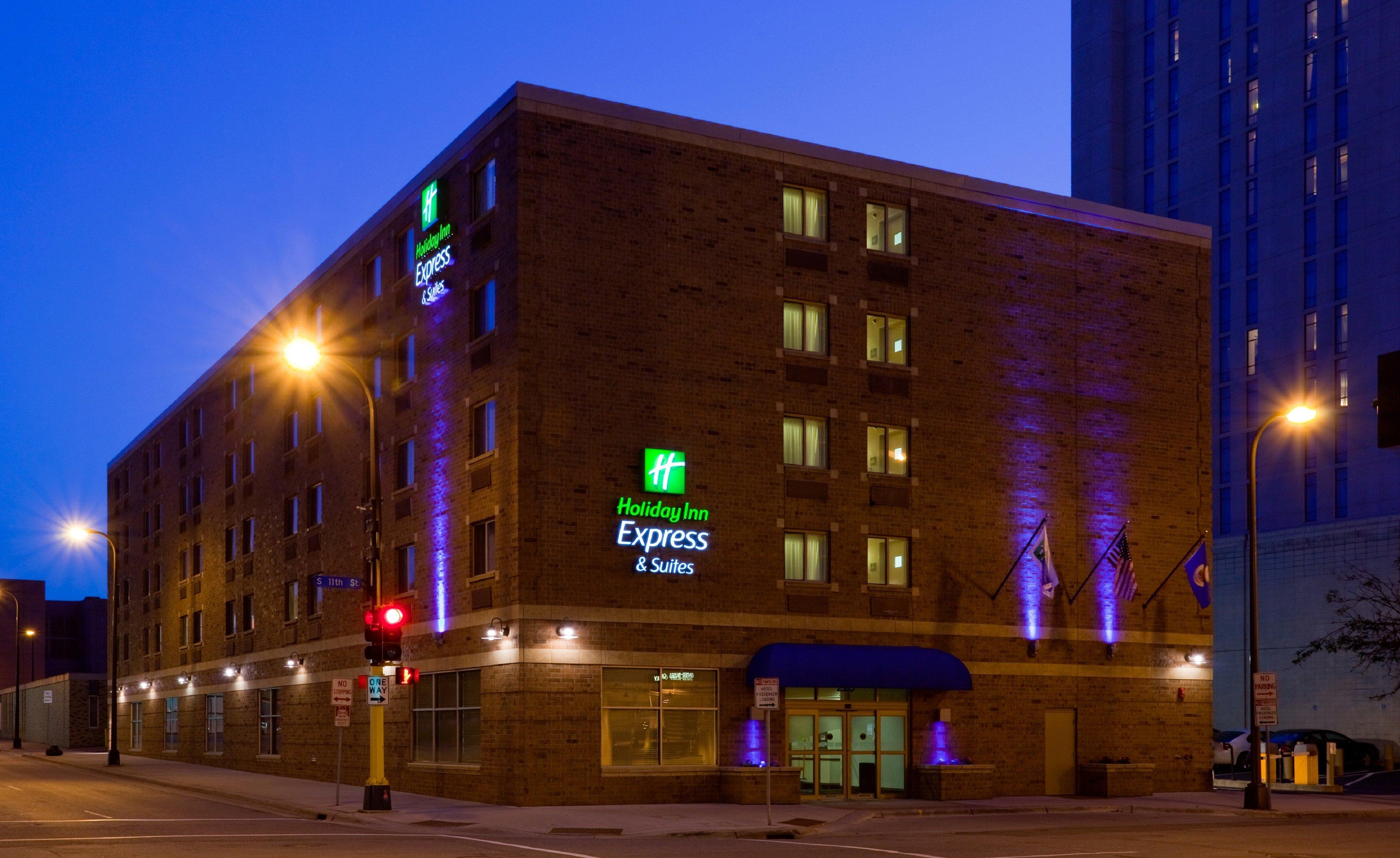 Holiday Inn Express Hotel & Suites Minneapolis-Downtown Convention Center By Ihg Εξωτερικό φωτογραφία