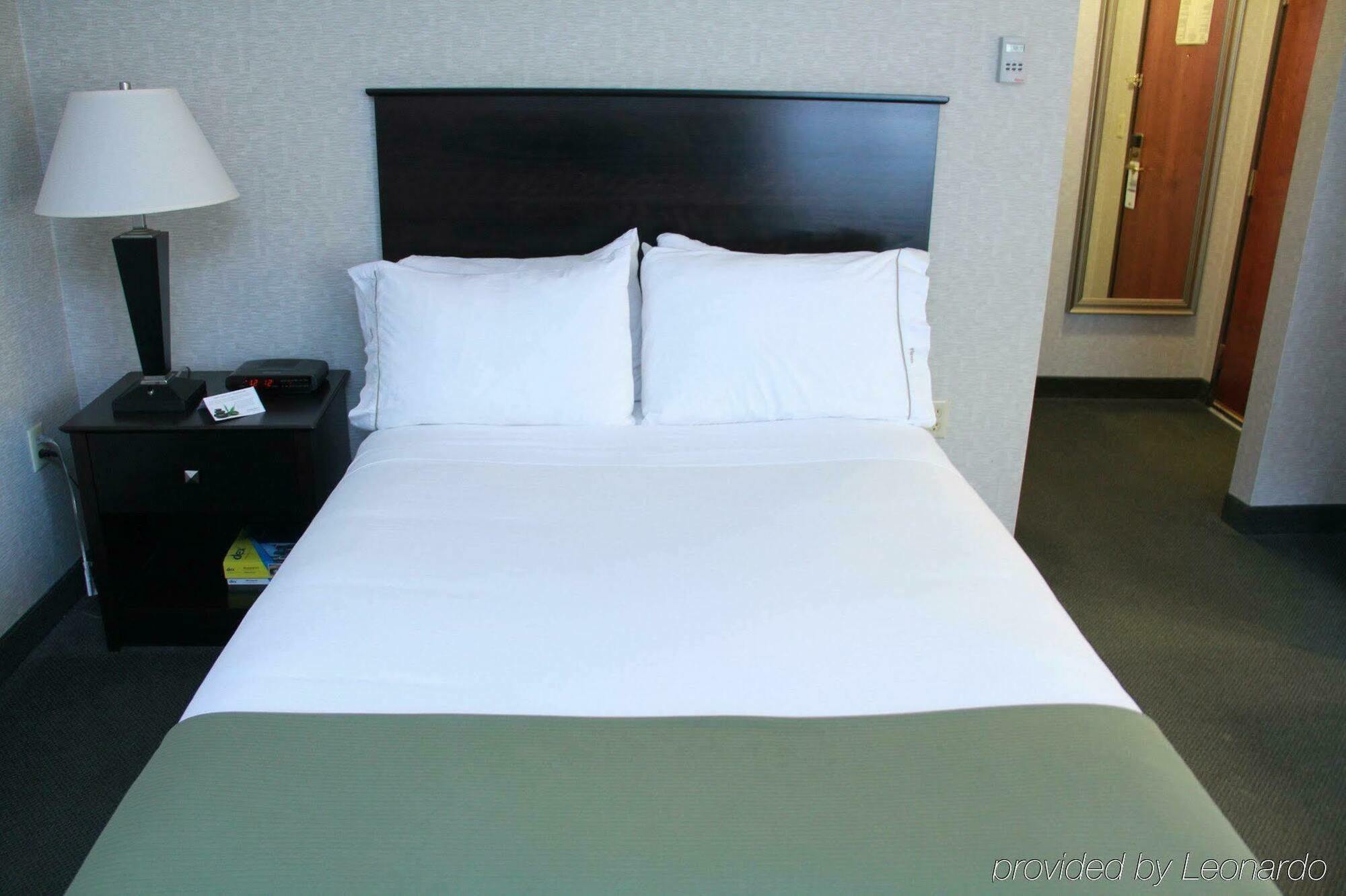 Holiday Inn Express Hotel & Suites Minneapolis-Downtown Convention Center By Ihg Εξωτερικό φωτογραφία